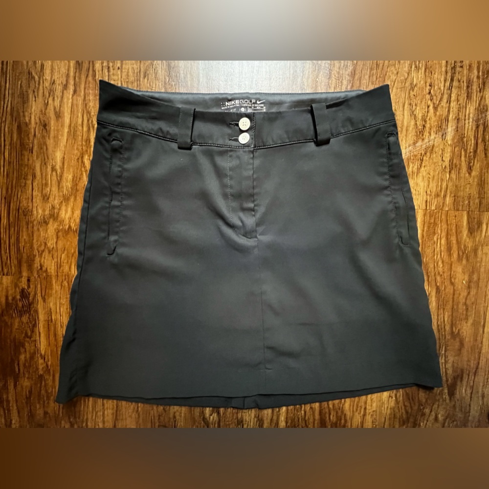 Like New! Nike Black Golf Skort